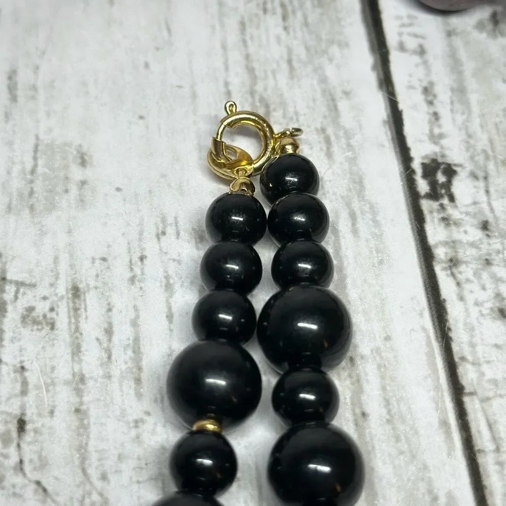 Cloisonné black purple